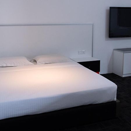 Beverly Hotel Taiping Buitenkant foto