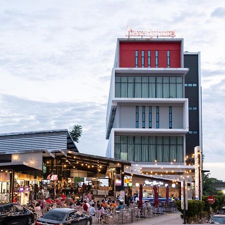 Beverly Hotel Taiping Buitenkant foto